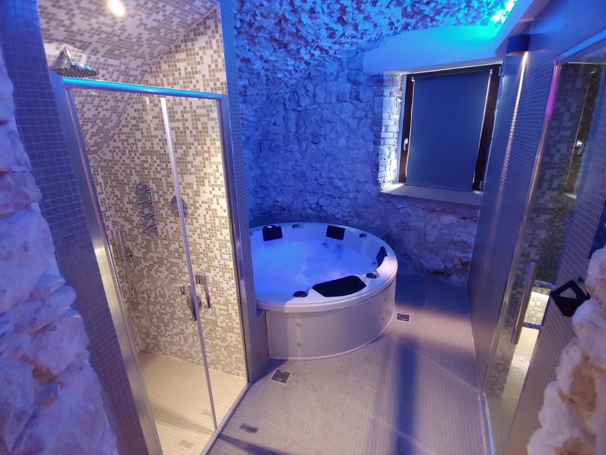 Castello Di Fagnano -Albergo Diffuso & Spa Fagnano Alto Buitenkant foto
